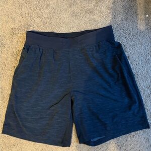 Lululemon Athletica Blue Athletic Shorts Lightweight Performance 7 inch inseam